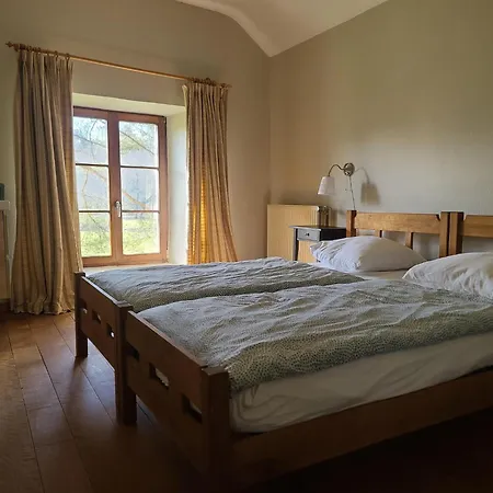 Lovely In Orval With Garden, Cleaning Included Holiday home *